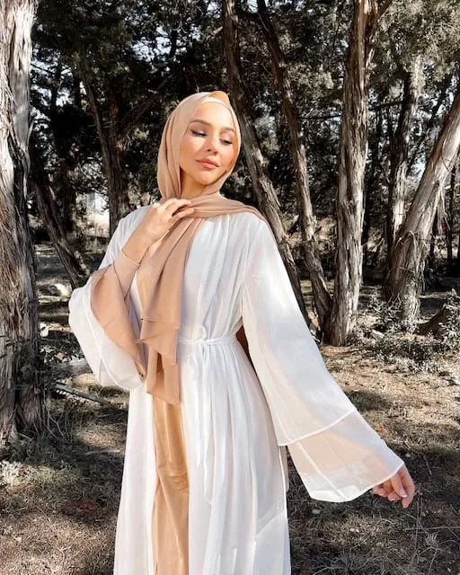 Aisha Abaya with Hijab - White