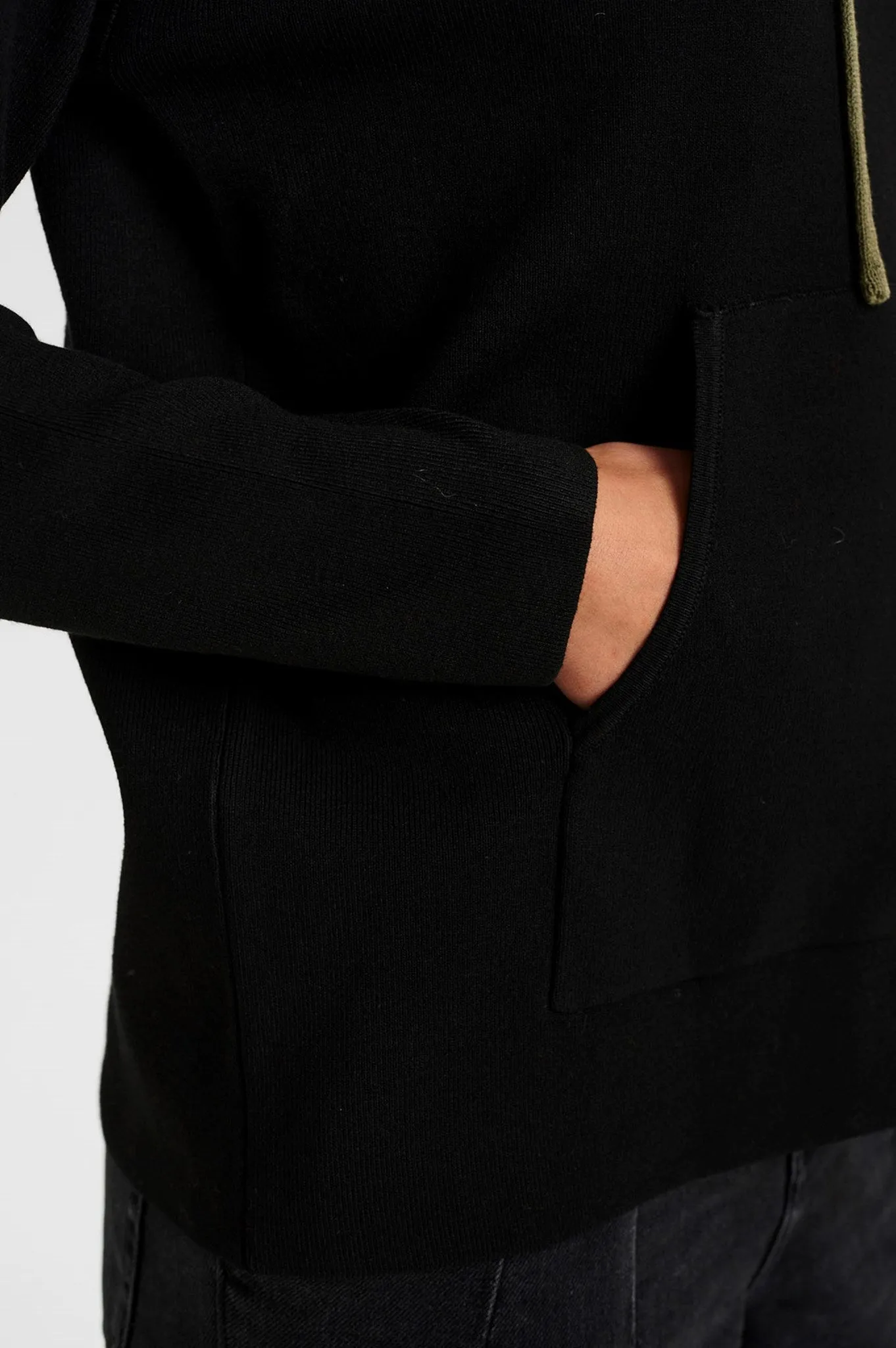 NUMALONE KNIT HODDIE - Caviar